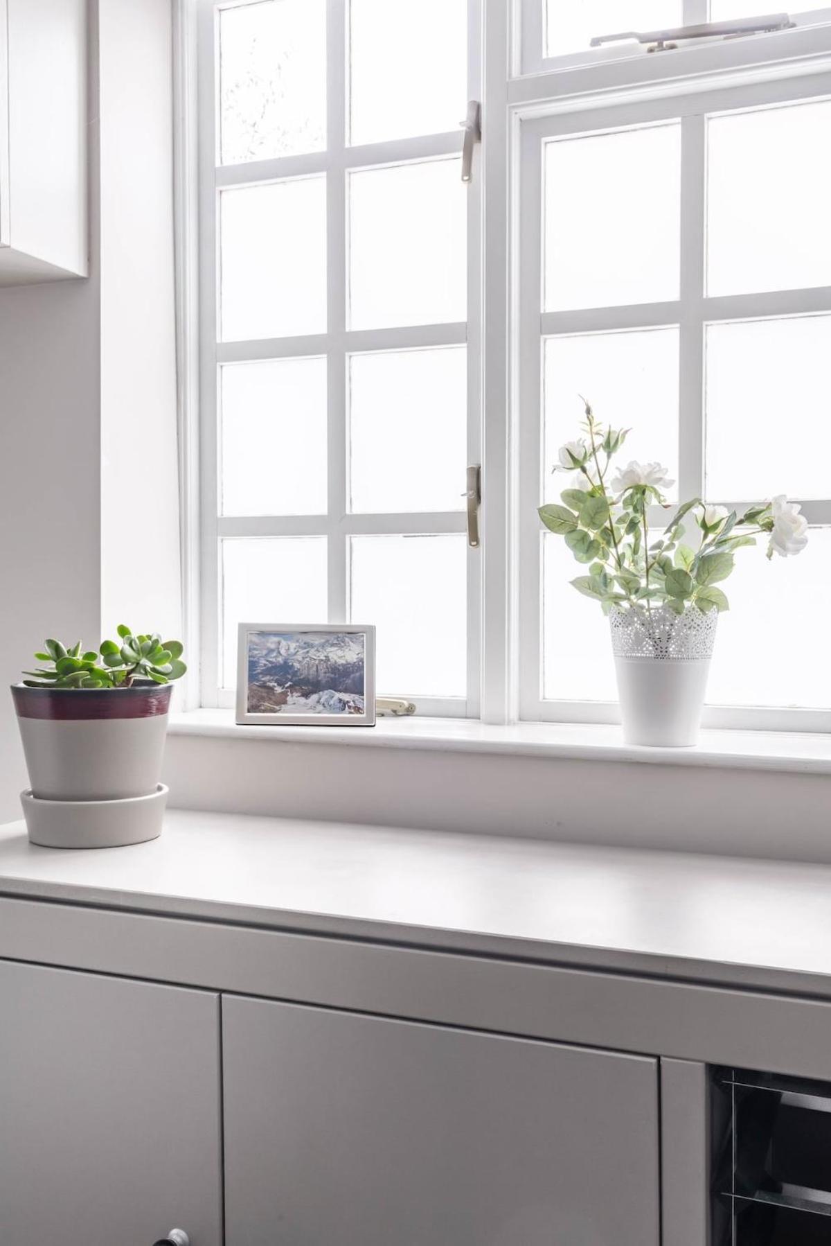 Bright, Restful Coach House In Central Севъноукс Екстериор снимка